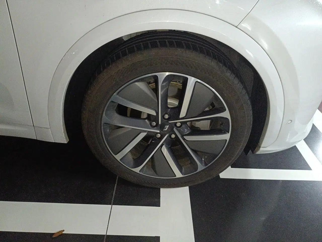 Li Auto L7 2024 MAX Model — миниатюра 8
