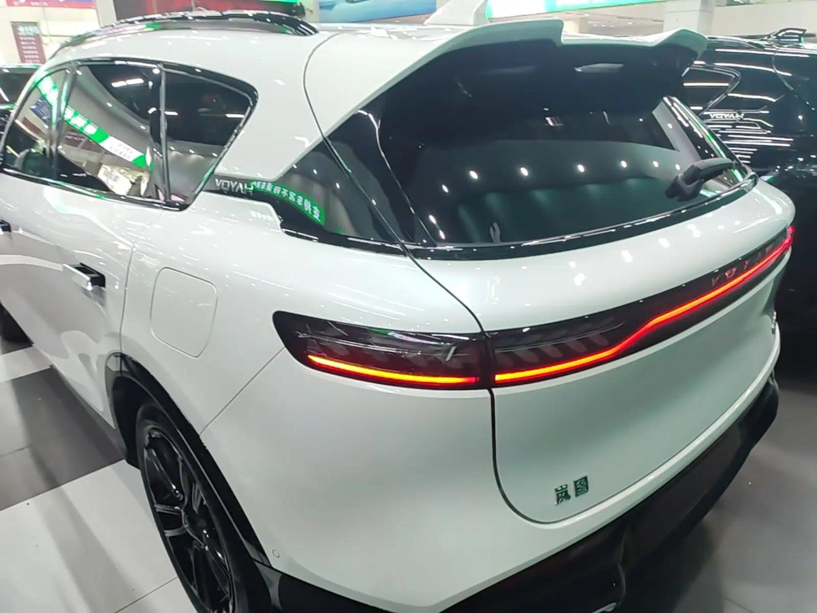 VOYAH FREE 2025 318 318 km Rear-Drive Touring Edition — миниатюра 4