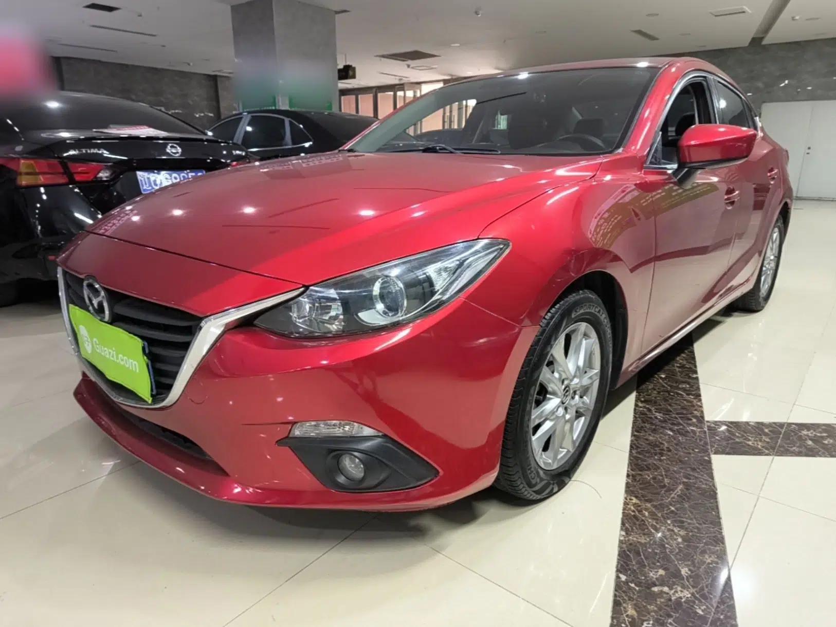 Mazda 3 Axela 2014 Sedan 1.5L Automatic Luxury Model — миниатюра 1