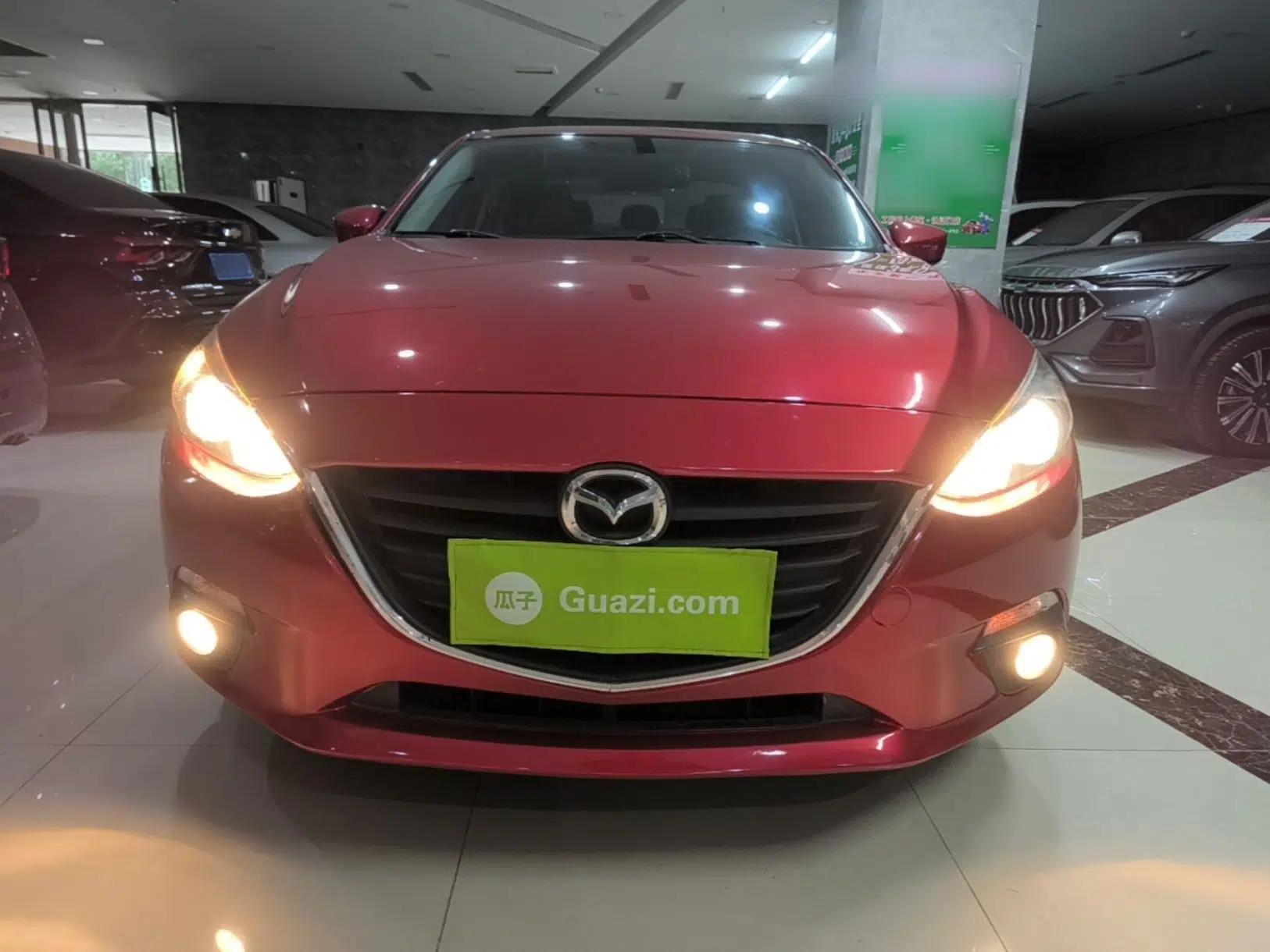 Mazda 3 Axela 2014 Sedan 1.5L Automatic Luxury Model — миниатюра 2