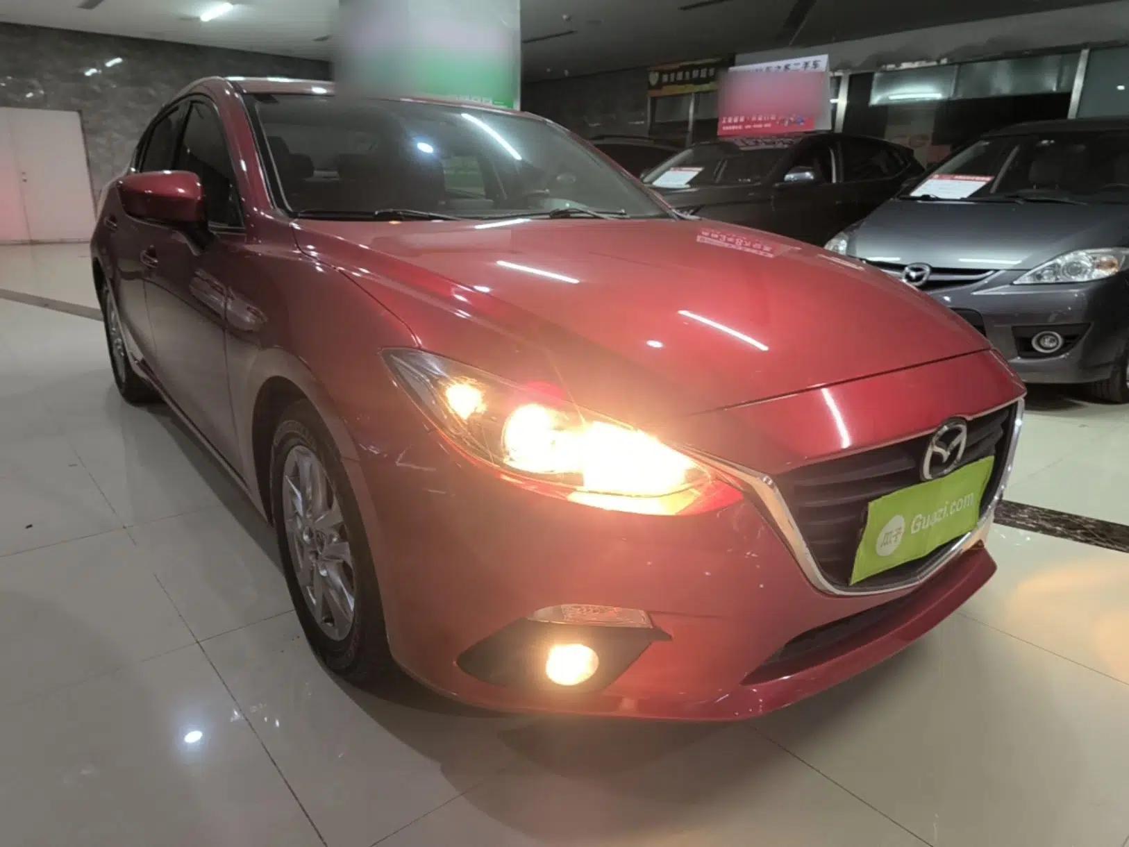 Mazda 3 Axela 2014 Sedan 1.5L Automatic Luxury Model — миниатюра 12