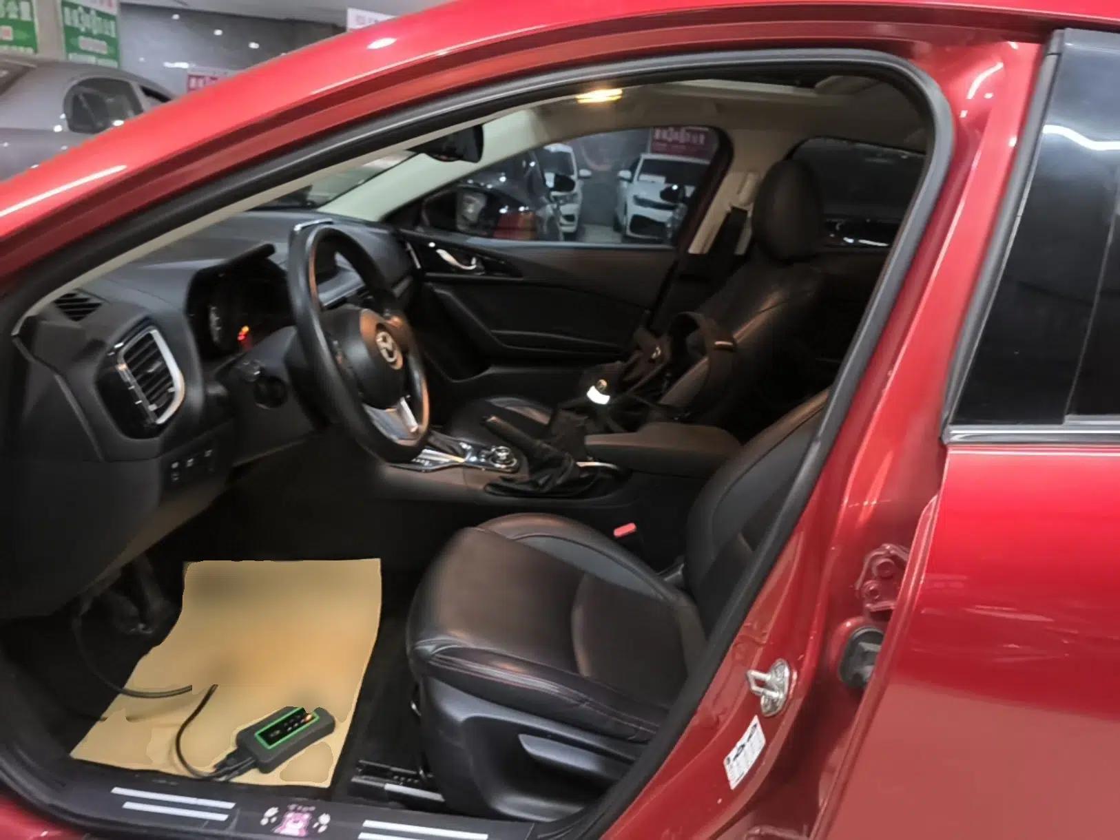 Mazda 3 Axela 2014 Sedan 1.5L Automatic Luxury Model — миниатюра 22