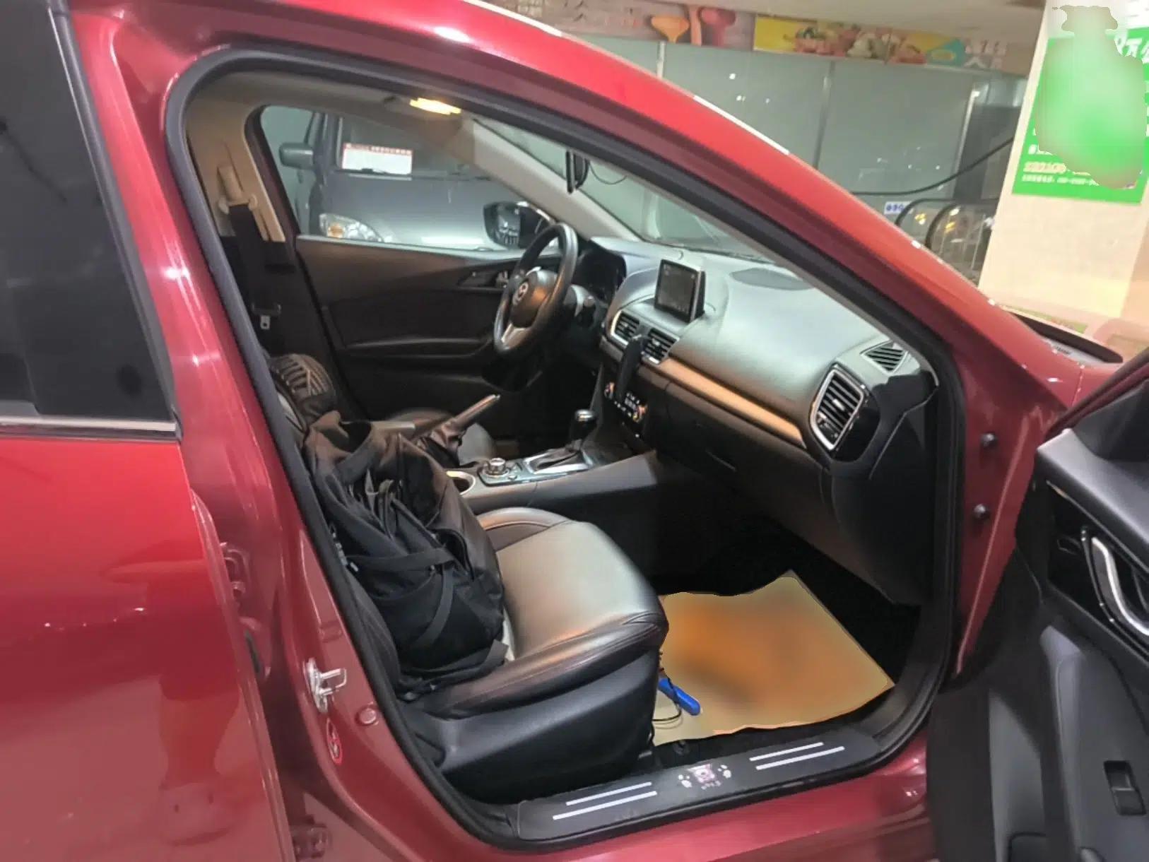 Mazda 3 Axela 2014 Sedan 1.5L Automatic Luxury Model — миниатюра 24