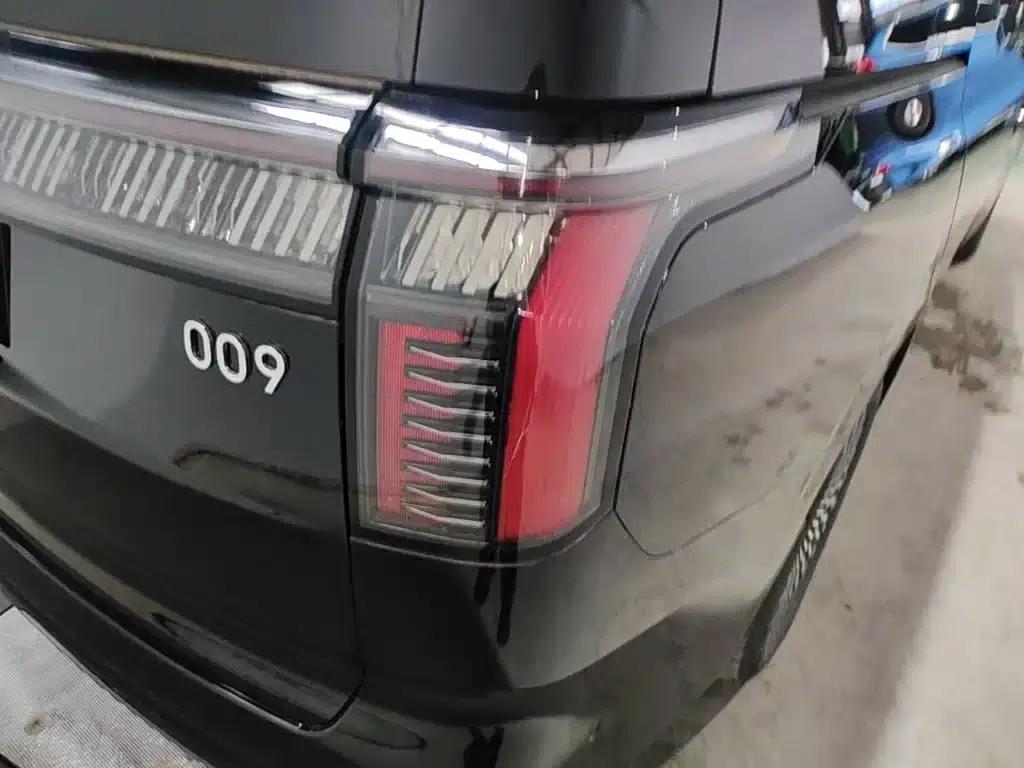 Extreme Krypton 009 2024 Model 7-Seat Aisle Edition 4WD 108kWh — миниатюра 24