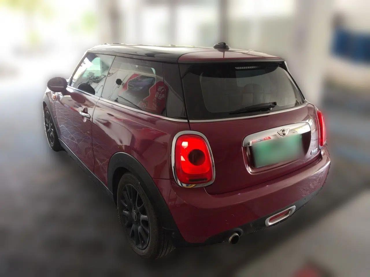 MINI 2016 1.2T ONE Pioneer Edition — миниатюра 4