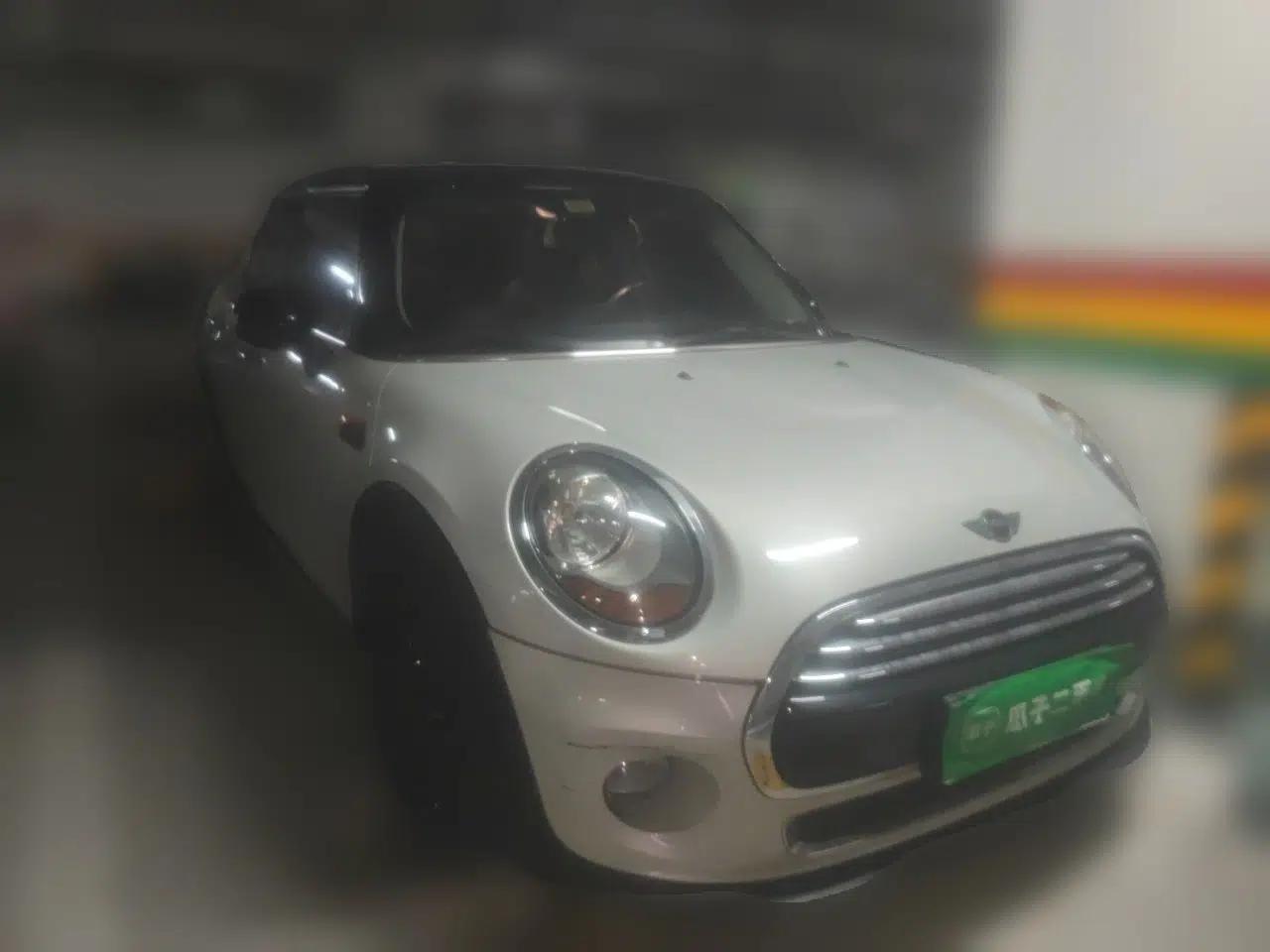 MINI 2015 1.5T COOPER Fun Five-Door Edition — миниатюра 3