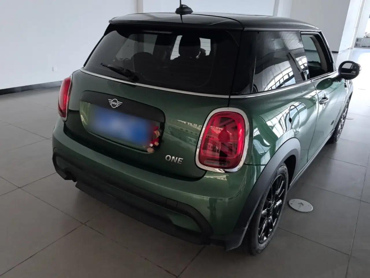 MINI 2023 1.5T ONE — миниатюра 6