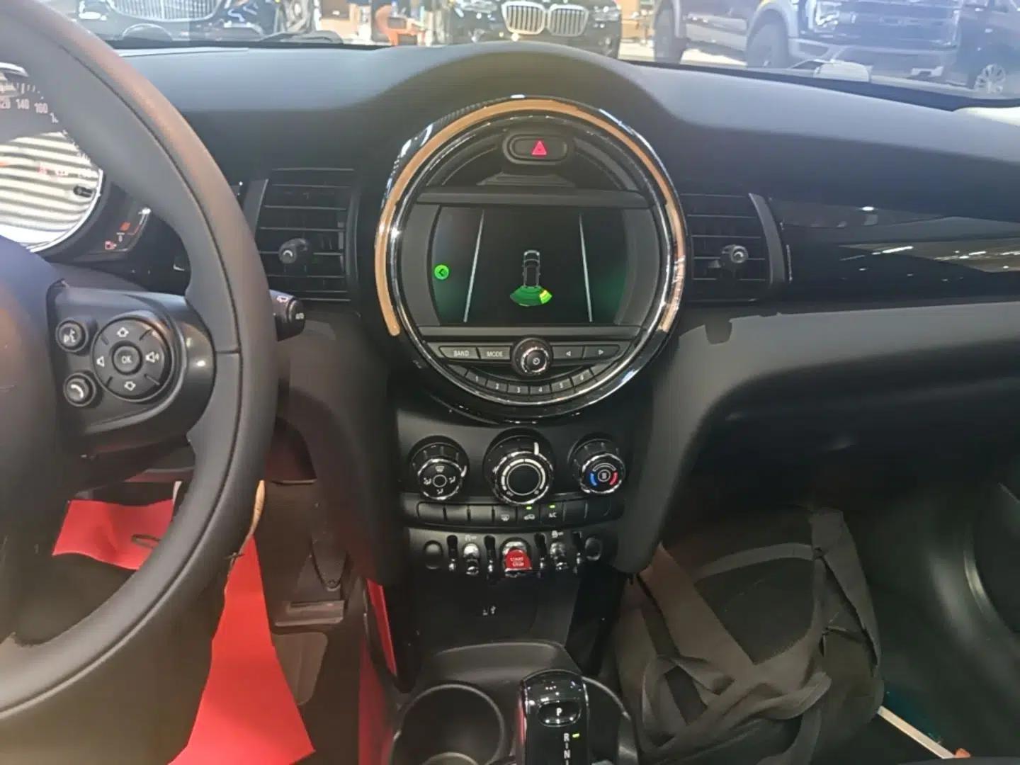 MINI 2019 1.5T ONE PLUS — миниатюра 15
