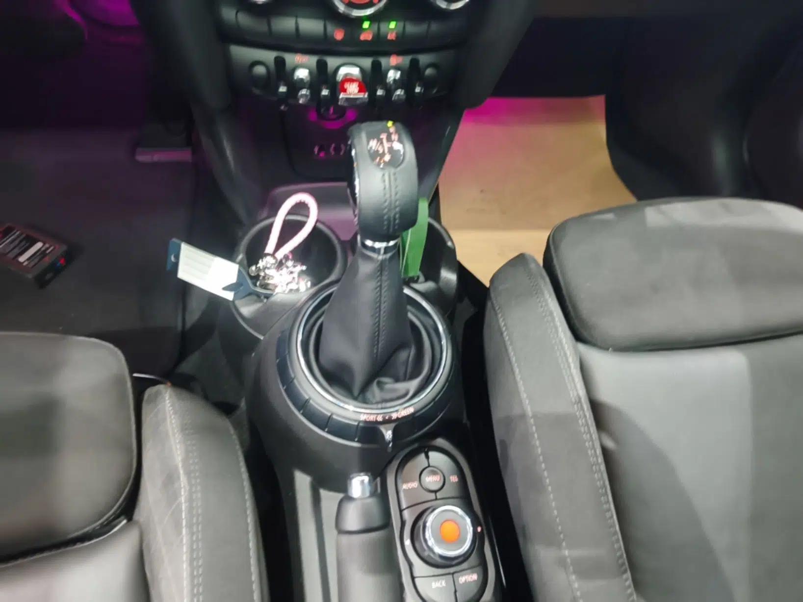 MINI 2016 1.5T COOPER Five-Door Edition — миниатюра 16