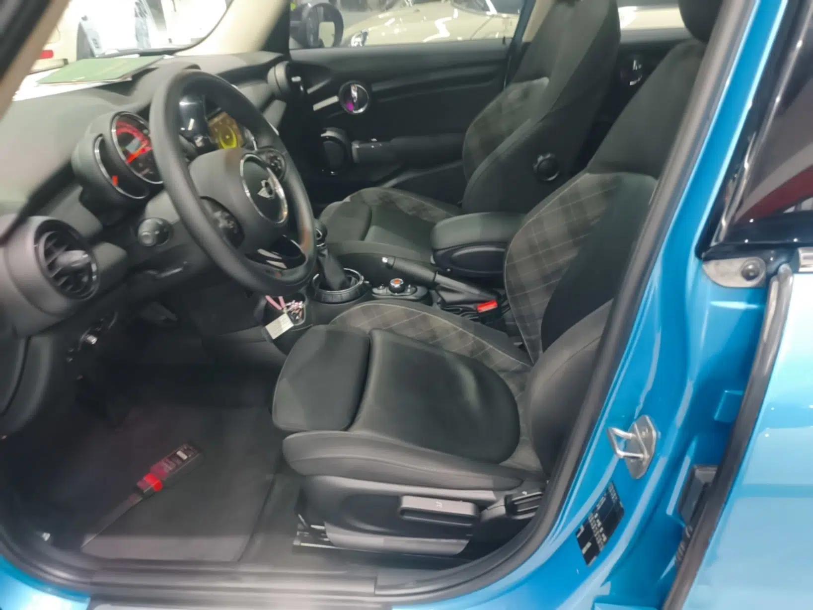 MINI 2016 1.5T COOPER Five-Door Edition — миниатюра 17
