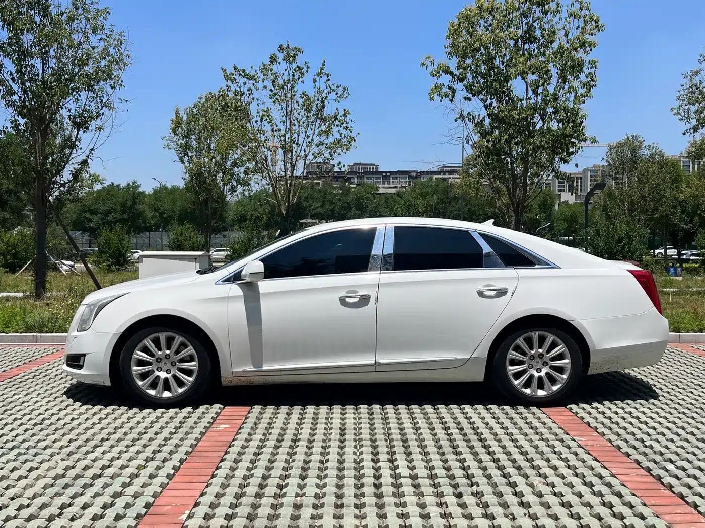 2015 Cadillac XTS 28T Elite — миниатюра 3