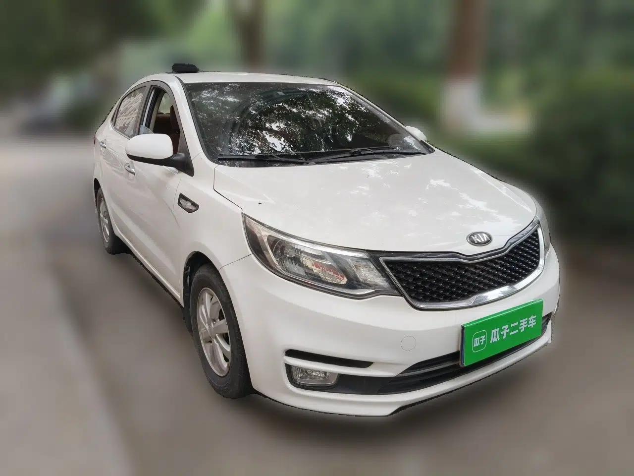 Kia K2 2015 Sedan 1.4L MT GLS — миниатюра 3