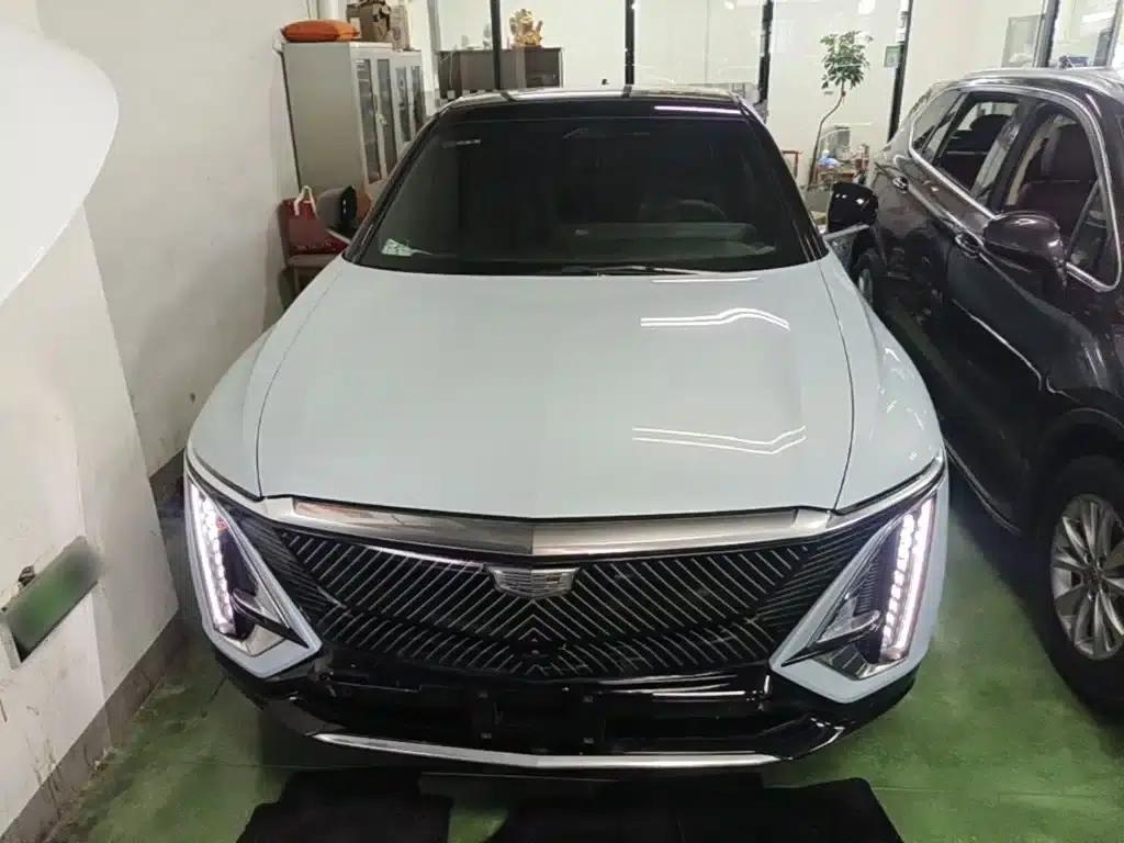 iQ Ruige 2022 Rear-Wheel Drive Long-Range Luxury Edition — миниатюра 3