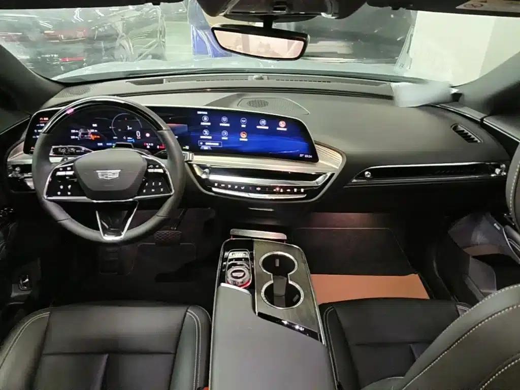 iQ Ruige 2022 Rear-Wheel Drive Long-Range Luxury Edition — миниатюра 10