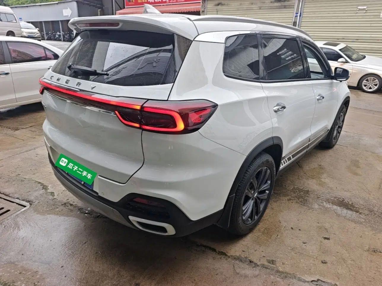 Chery Tiggo 8 2022 1.5 TCI Automatic Exclusive Edition 7-Seater — миниатюра 6