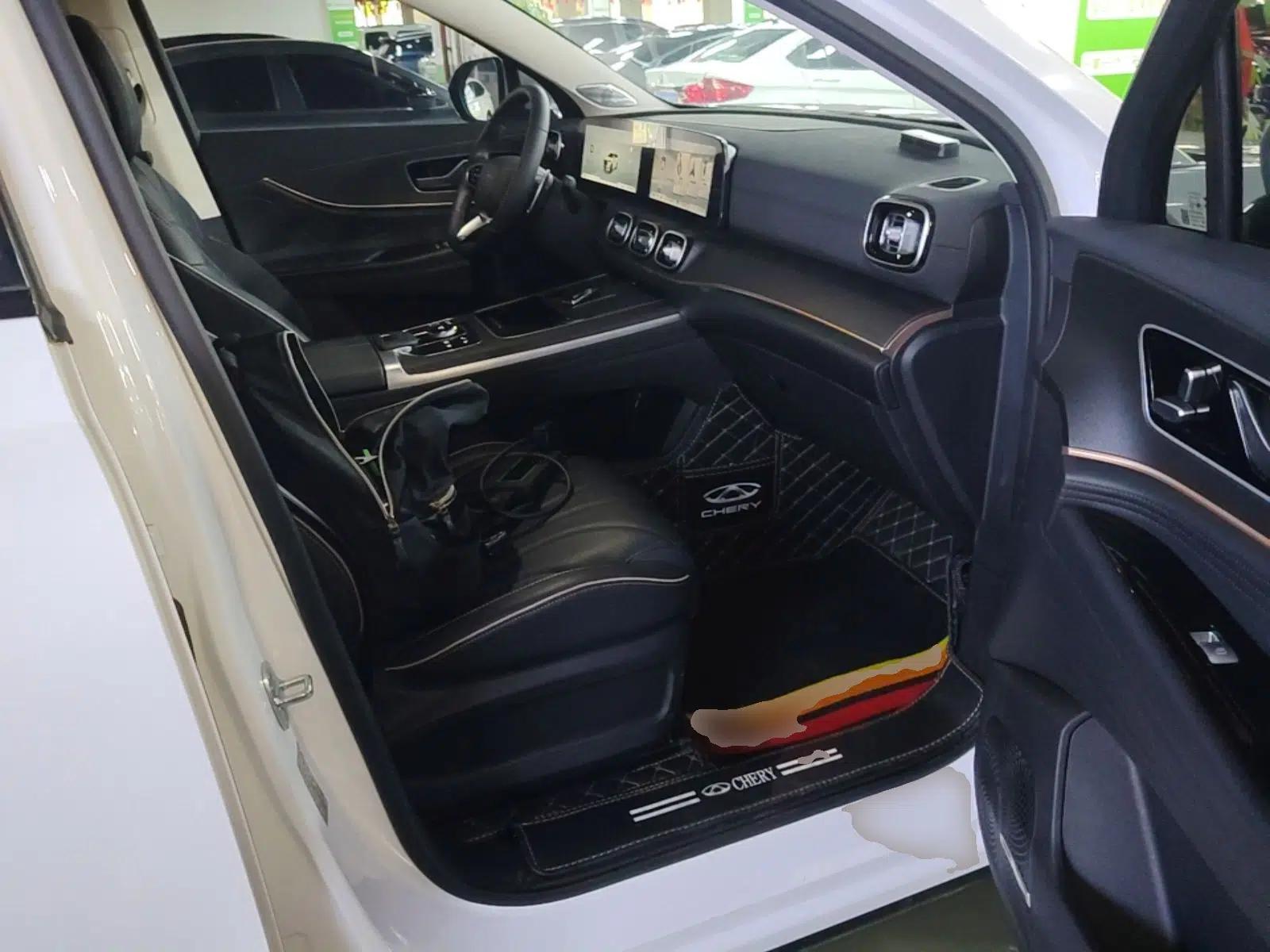 Chery Tiggo 9 2023 2.0T Dual-Clutch Two-Wheel Drive Luxury Edition 5 Seats — миниатюра 19