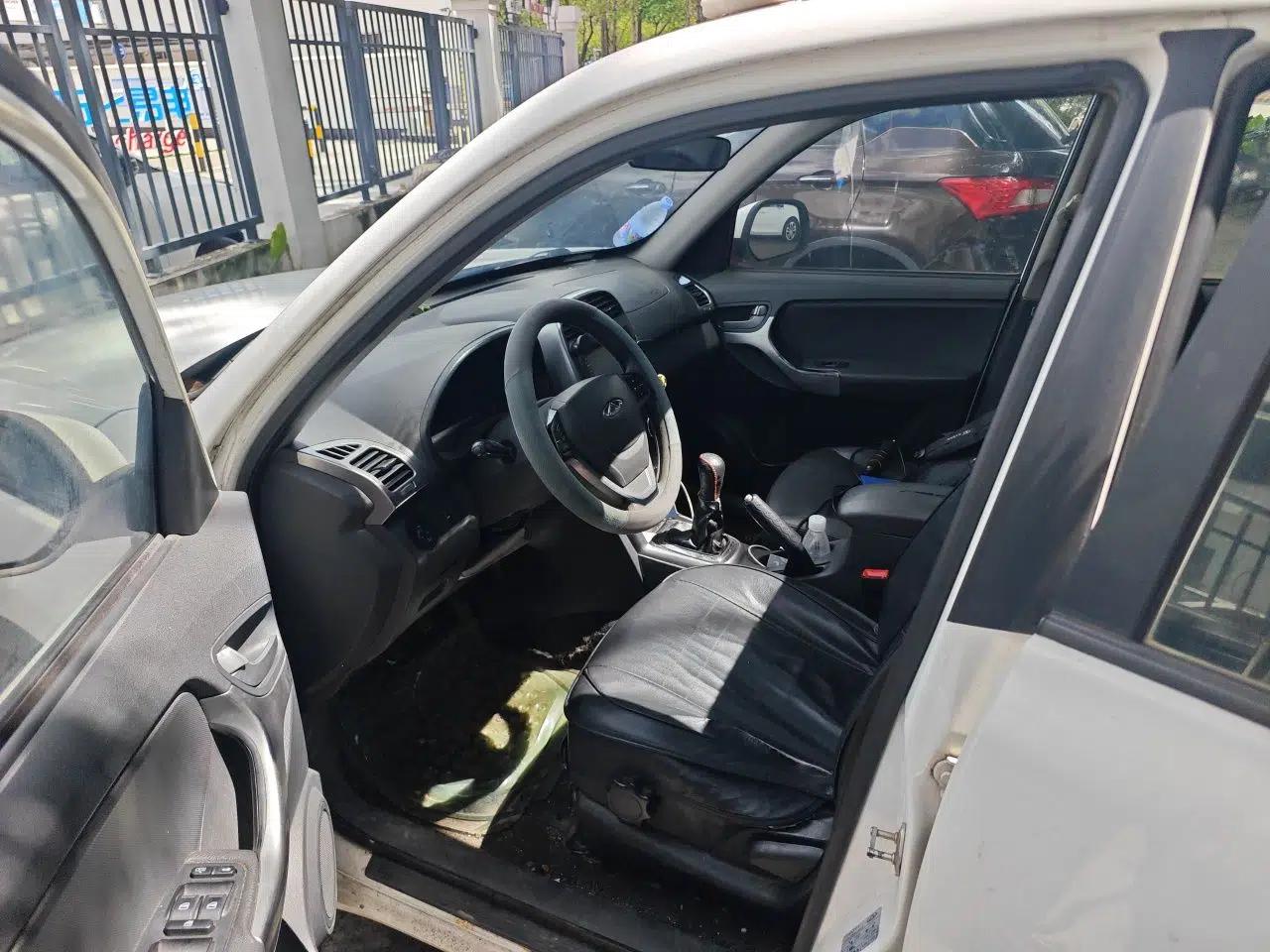 Chery Tiggo 3 2014 1.6L Manual Zhishang Edition — миниатюра 16