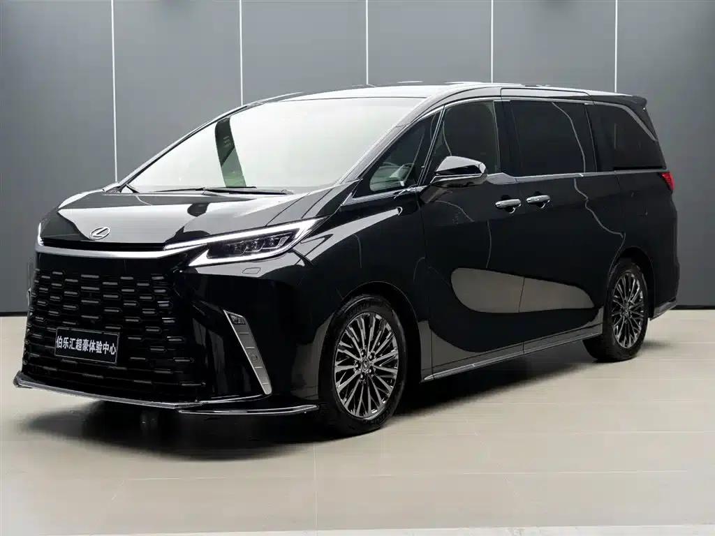 Lexus LM 2023 500h Six-Seat Premium Edition — миниатюра 1