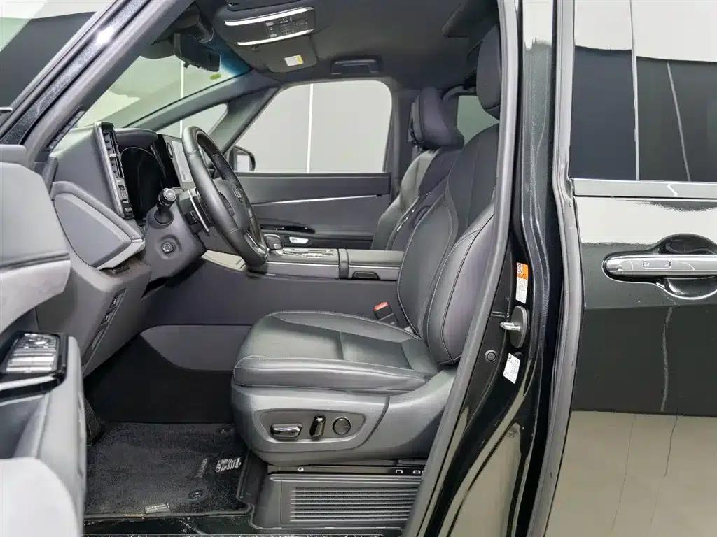 Lexus LM 2023 500h Six-Seat Premium Edition — миниатюра 7