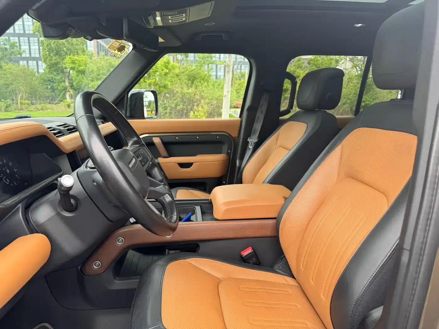 2020 Land Rover Defender 110 P400 X — миниатюра 12