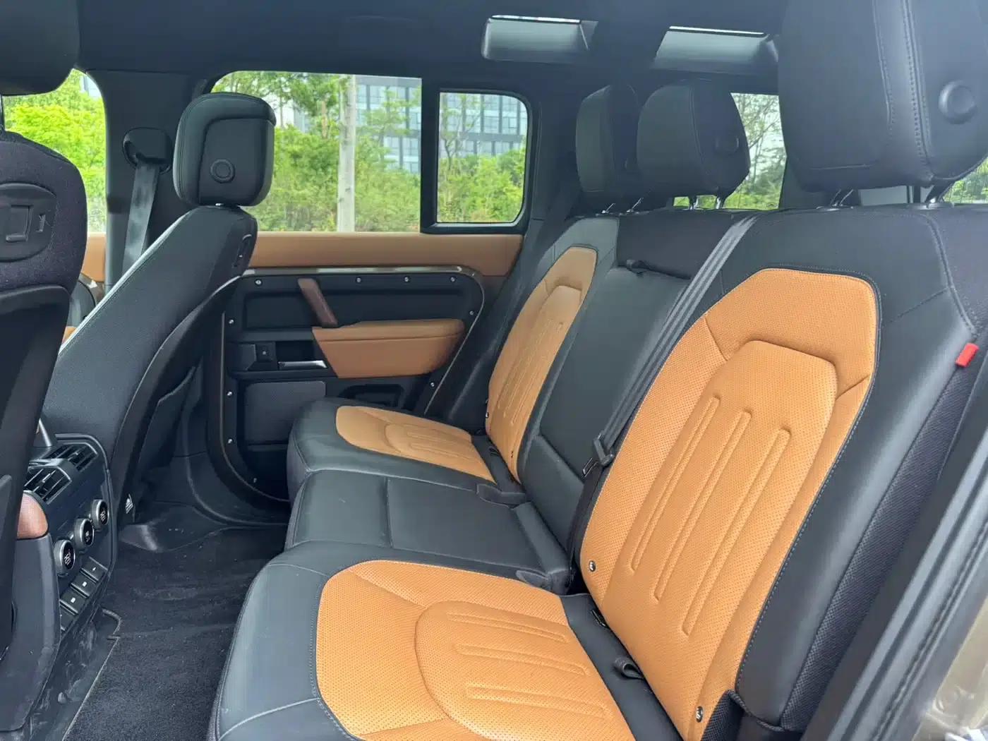 2020 Land Rover Defender 110 P400 X — миниатюра 18