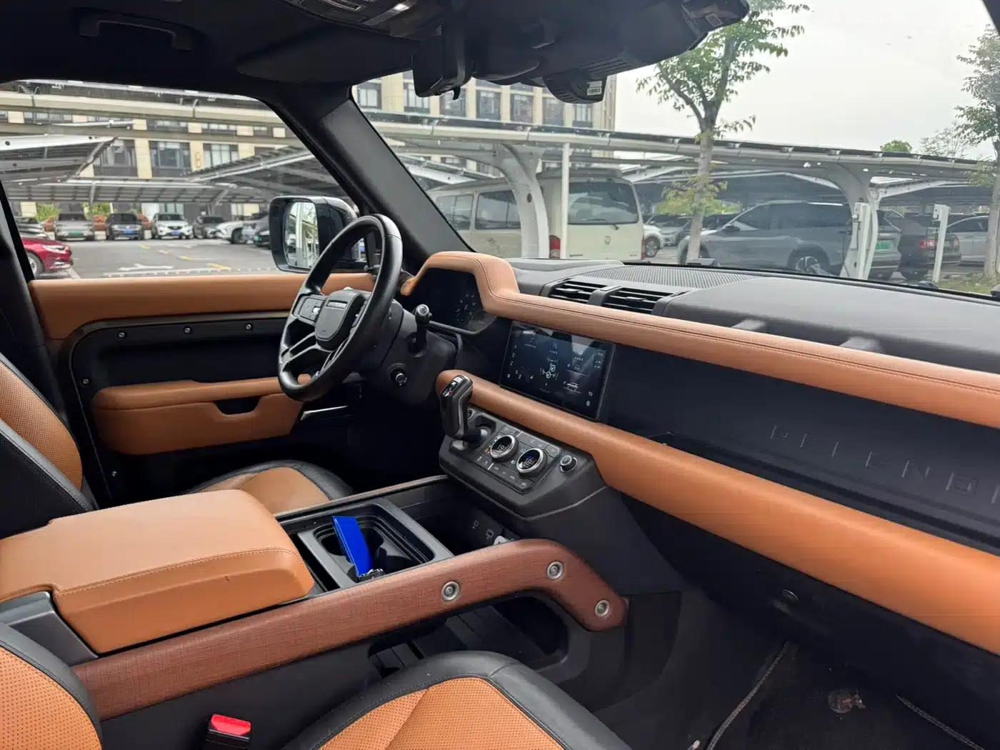 2020 Land Rover Defender 110 P400 X — миниатюра 22