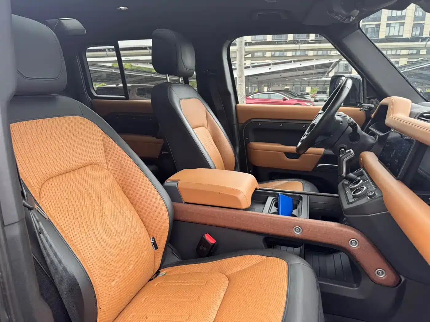 2020 Land Rover Defender 110 P400 X — миниатюра 23