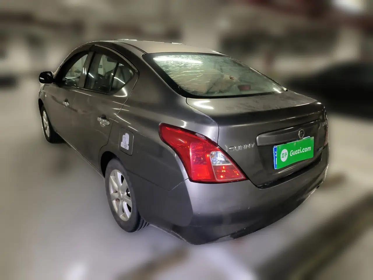 Nissan Sunny 2011 1.5XE Manual Comfort Edition — миниатюра 4
