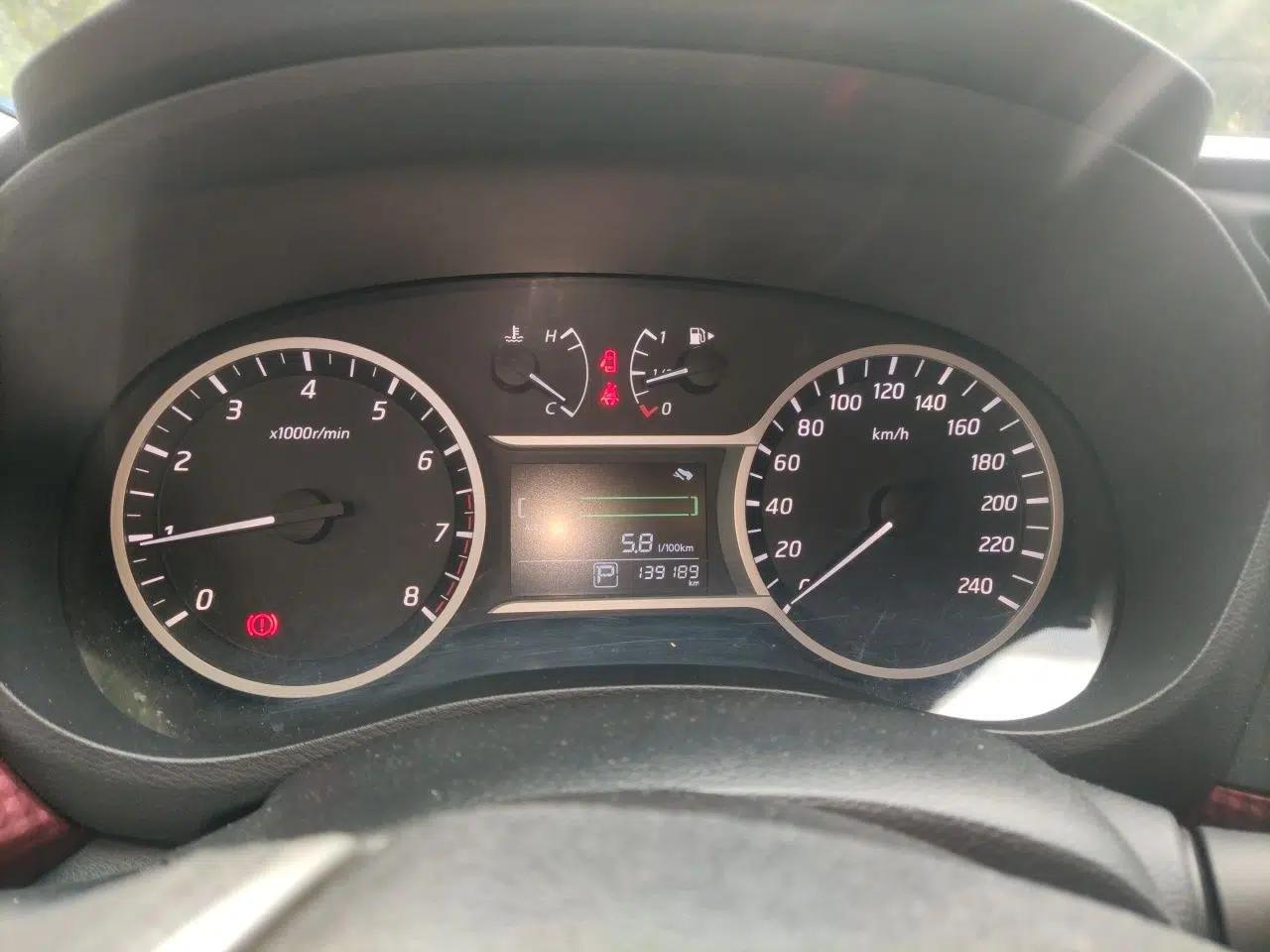 Nissan Lannia 2016 1.6L CVT Smart Cool Edition — миниатюра 11