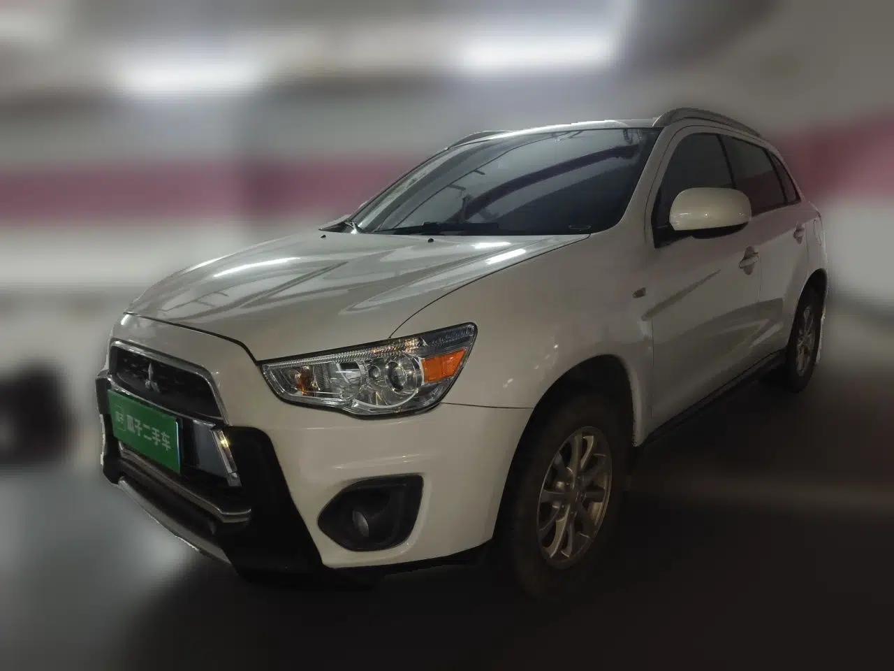 Mitsubishi ASX 2013 1.6L Manual Two-Wheel Drive Standard Edition — миниатюра 1