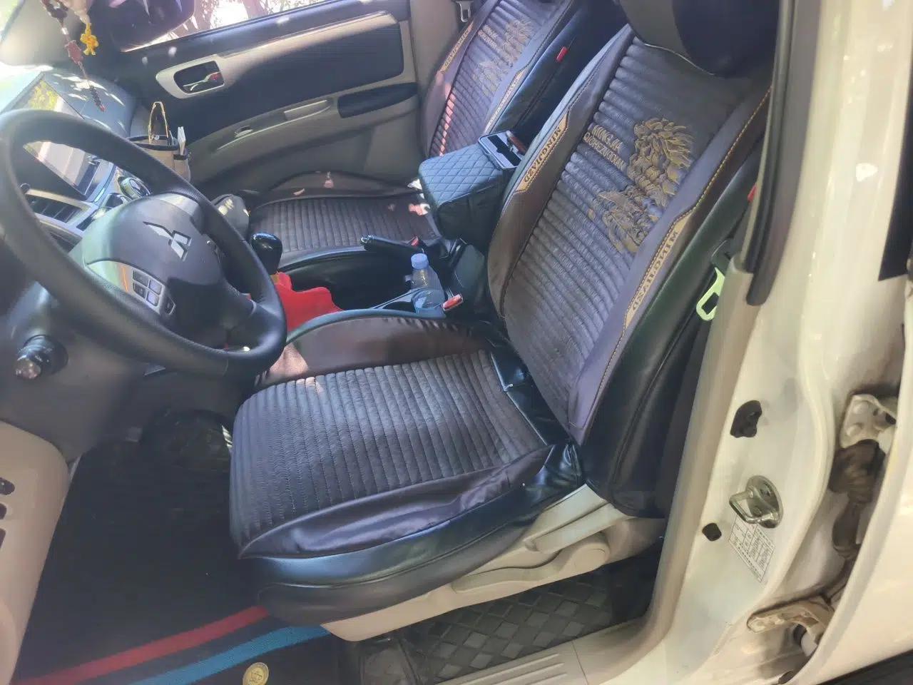 Mitsubishi Pajero Sport 2013 2.4L Manual Two-Wheel Drive Comfort Edition — миниатюра 15