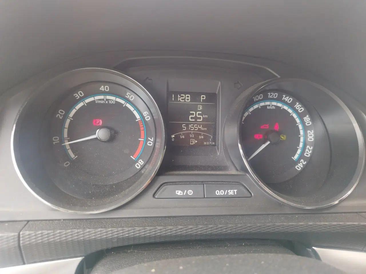 Skoda Kamiq 2022 1.5L Automatic Comfort Edition — миниатюра 12