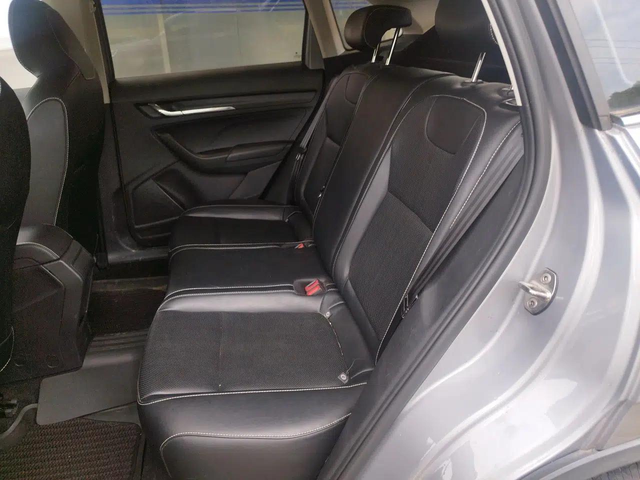 Skoda Kamiq 2022 1.5L Automatic Comfort Edition — миниатюра 17