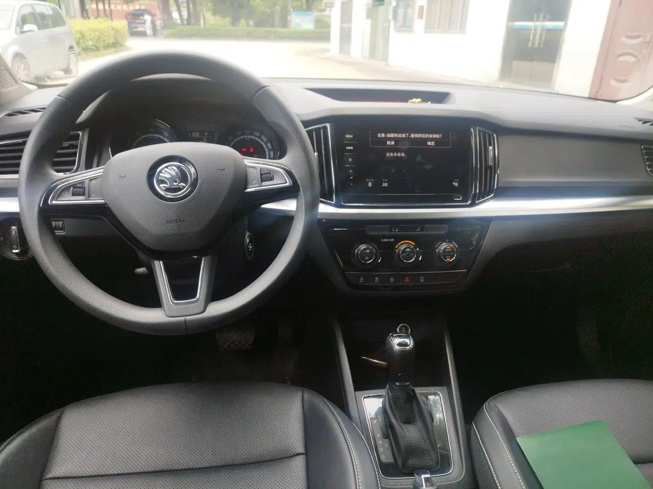 Skoda Kamiq 2022 1.5L Automatic Comfort Edition — миниатюра 9