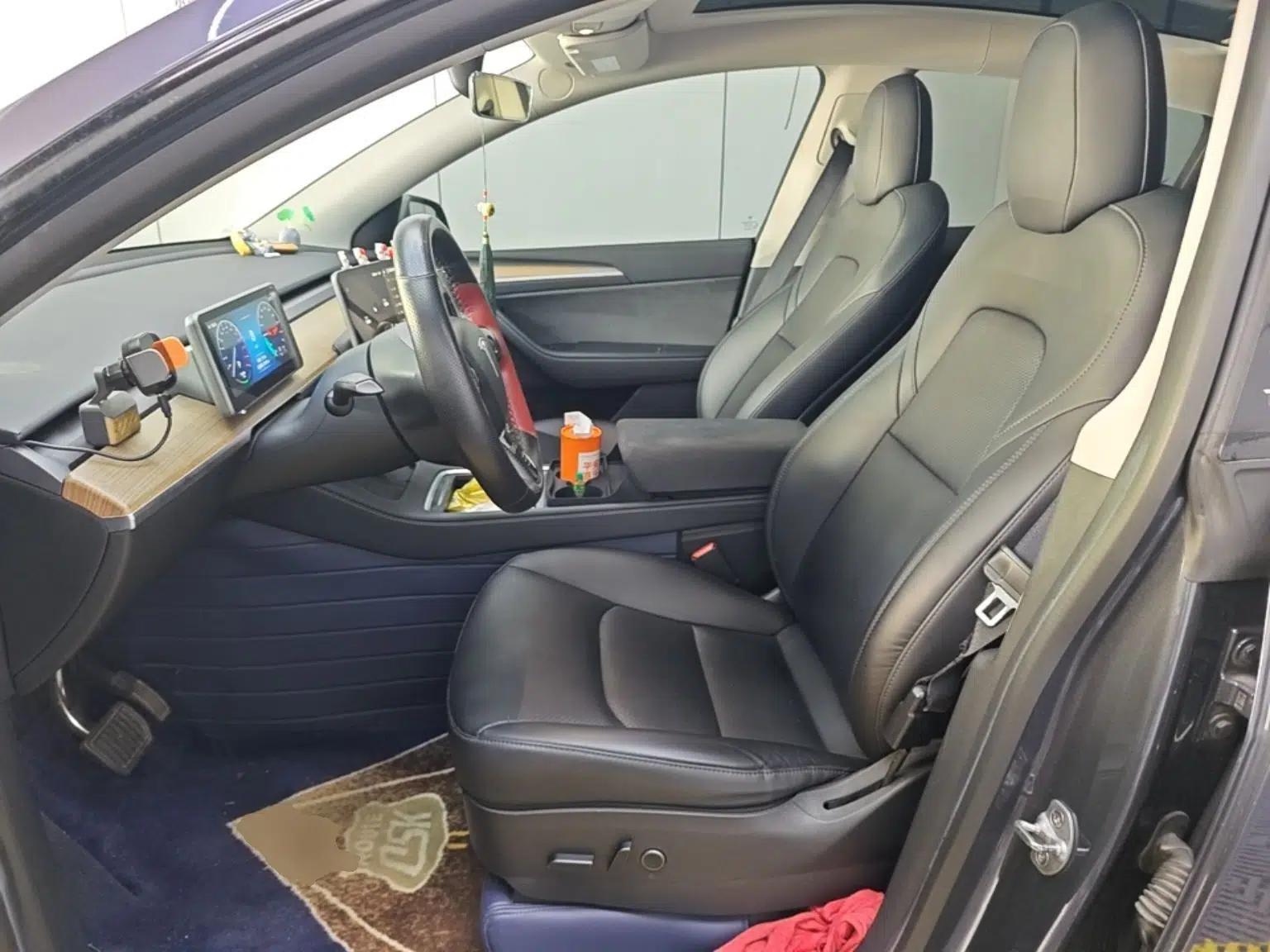 Tesla Model Y 2022 Rear-Wheel-Drive Version — миниатюра 17