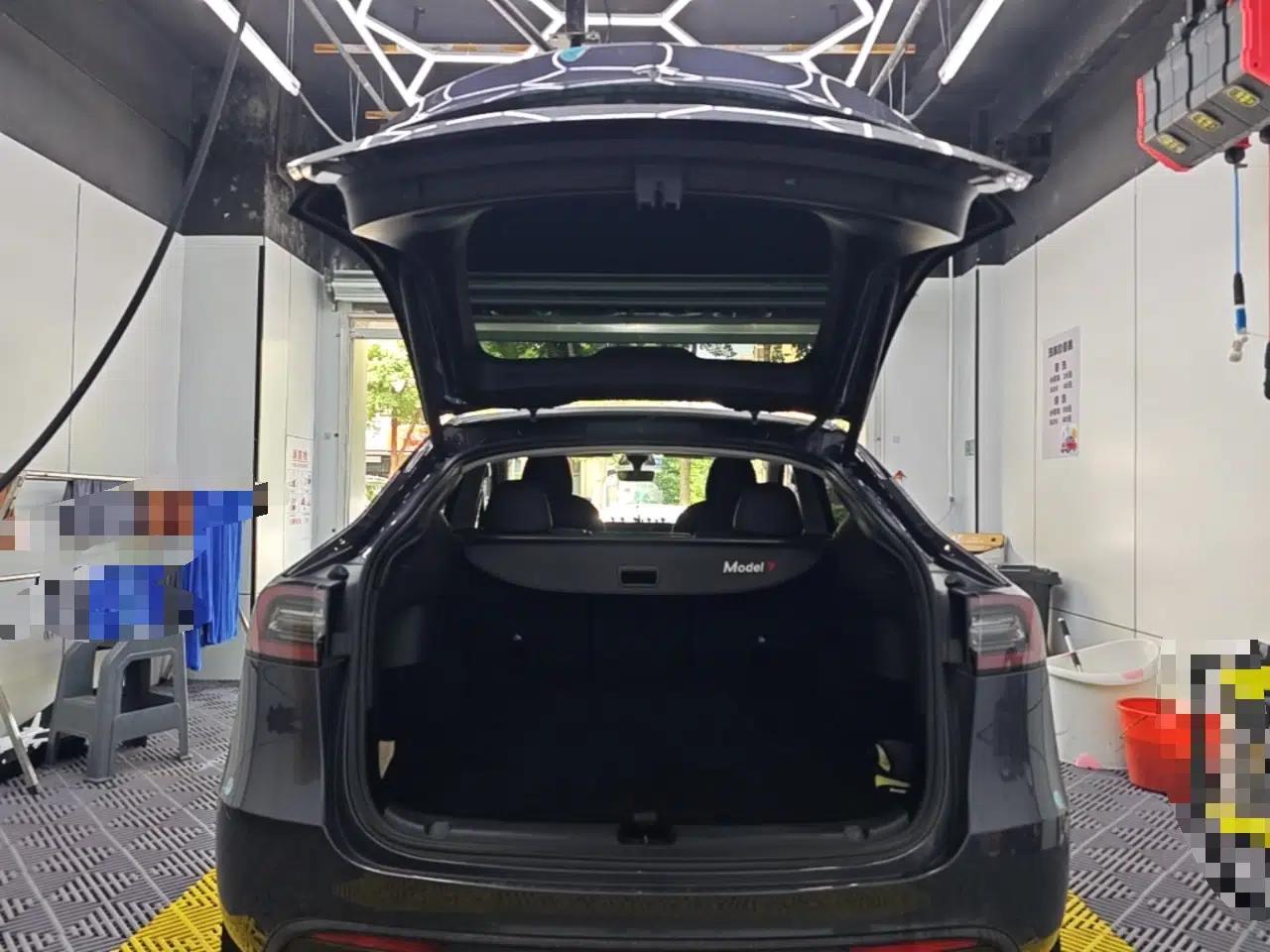Tesla Model Y 2022 Rear-Wheel-Drive Version — миниатюра 22