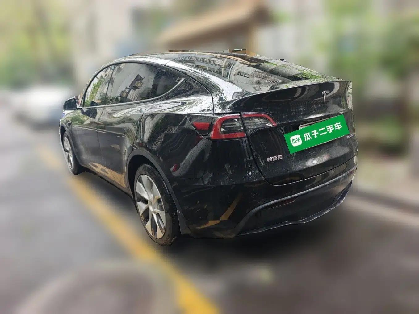 Tesla Model Y 2022 Revised Version Rear-Wheel Drive — миниатюра 4