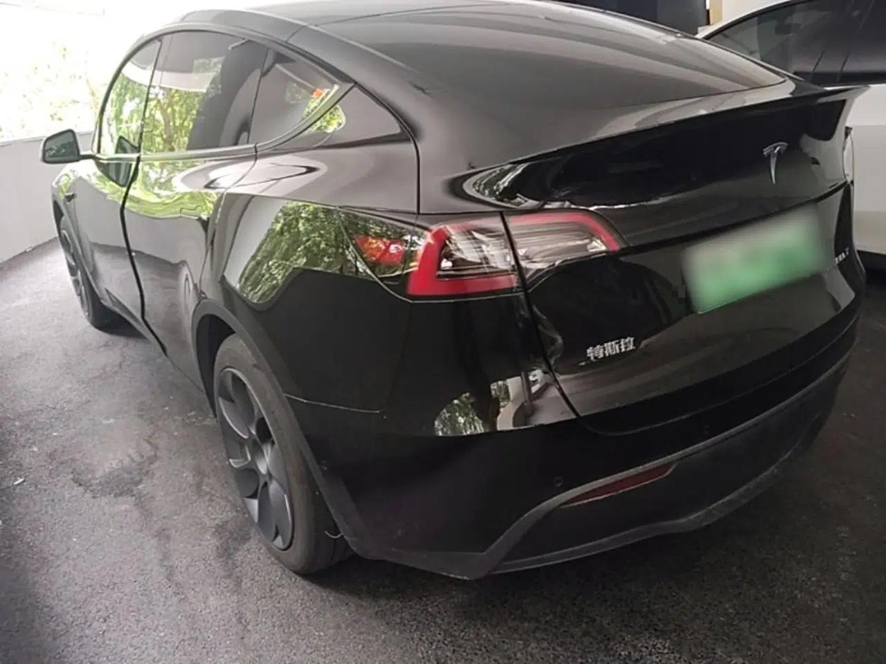 Tesla Model Y 2022 Revised Version Rear-Wheel Drive — миниатюра 4