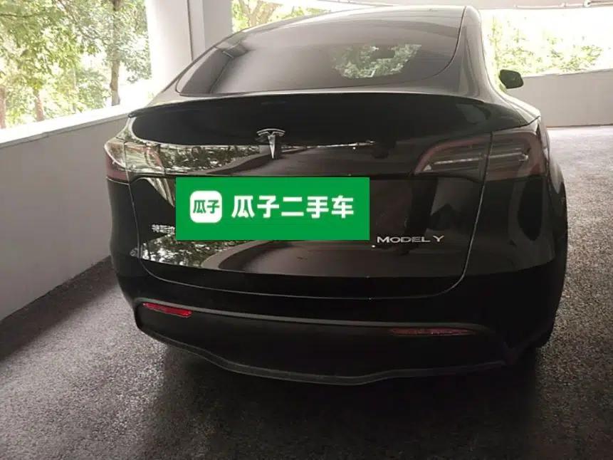 Tesla Model Y 2022 Revised Version Rear-Wheel Drive — миниатюра 5