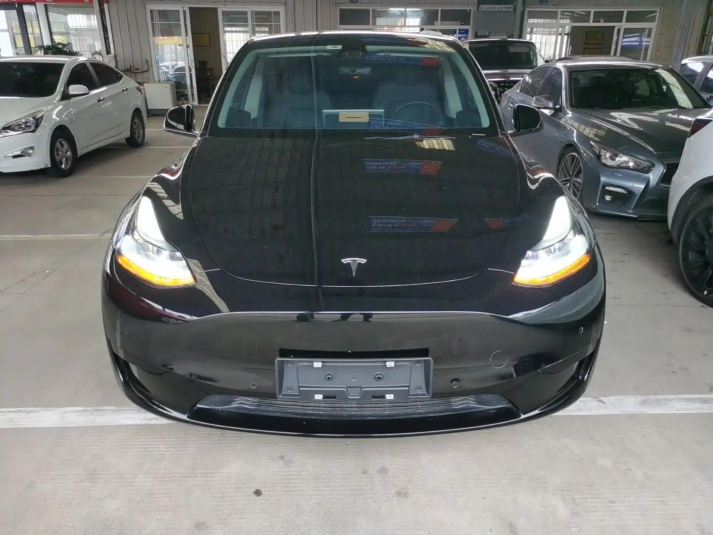 Tesla Model Y 2022 Revised Version Rear-Wheel Drive — миниатюра 2