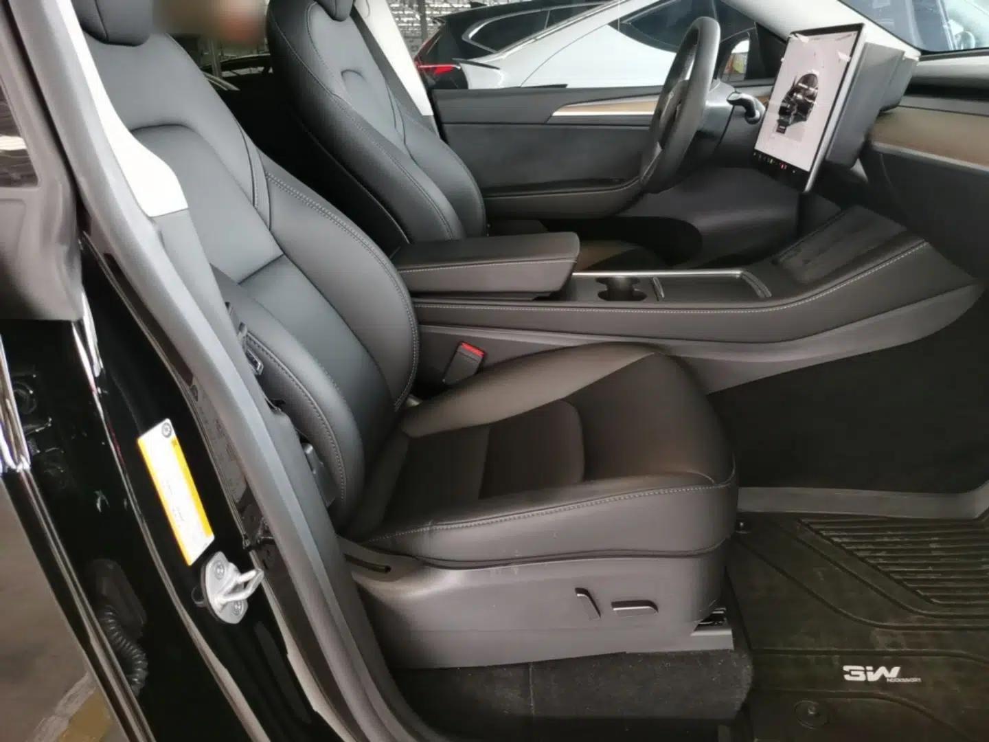 Tesla Model Y 2022 Revised Version Rear-Wheel Drive — миниатюра 19