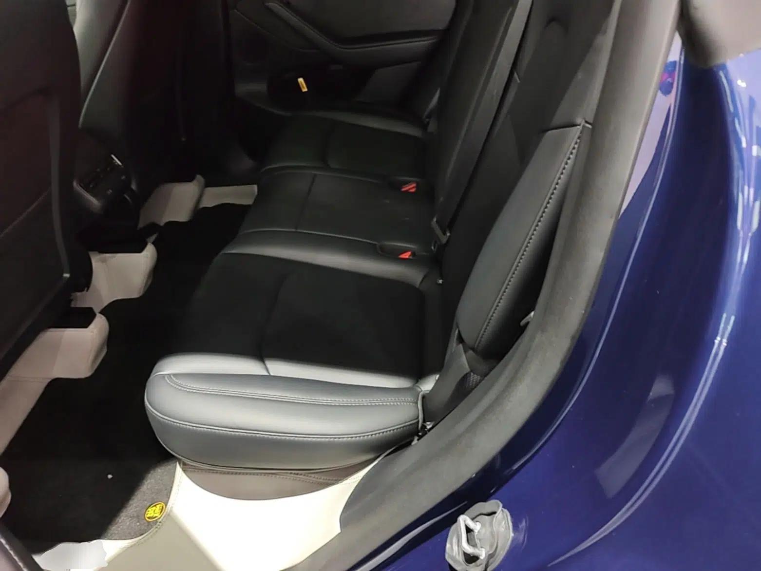 Tesla Model Y 2023 High-Performance All-Wheel-Drive Version — миниатюра 20