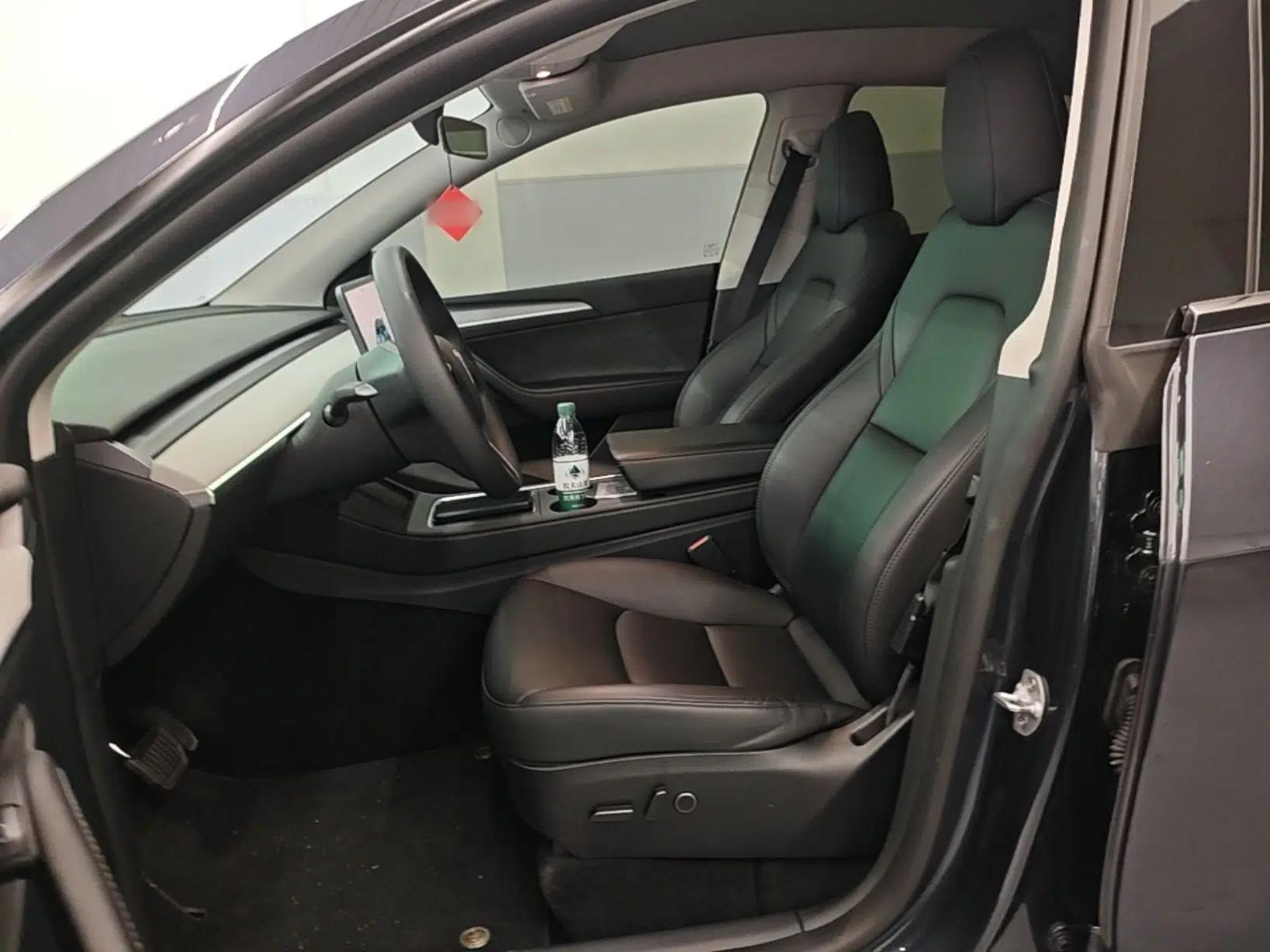 Tesla Model Y 2024 Rear-Wheel-Drive Version — миниатюра 17