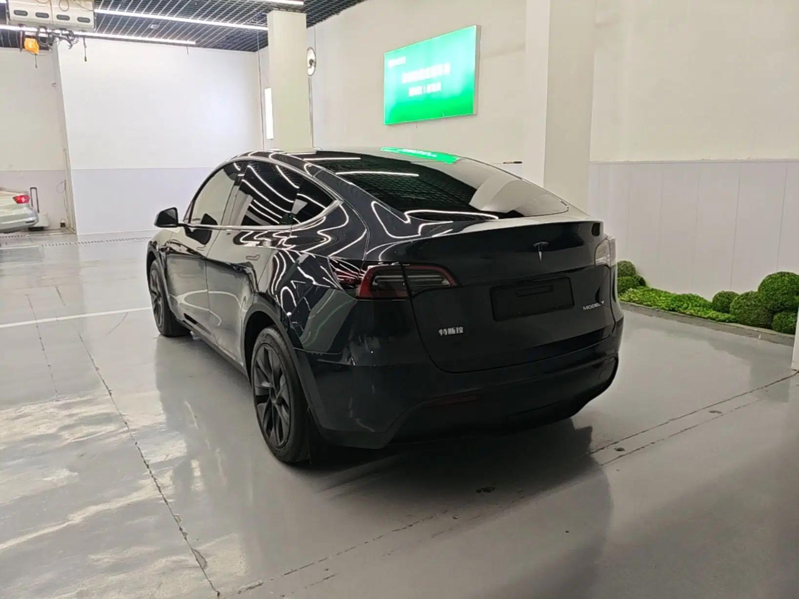 Tesla Model Y 2024 Rear-Wheel-Drive Version — миниатюра 4