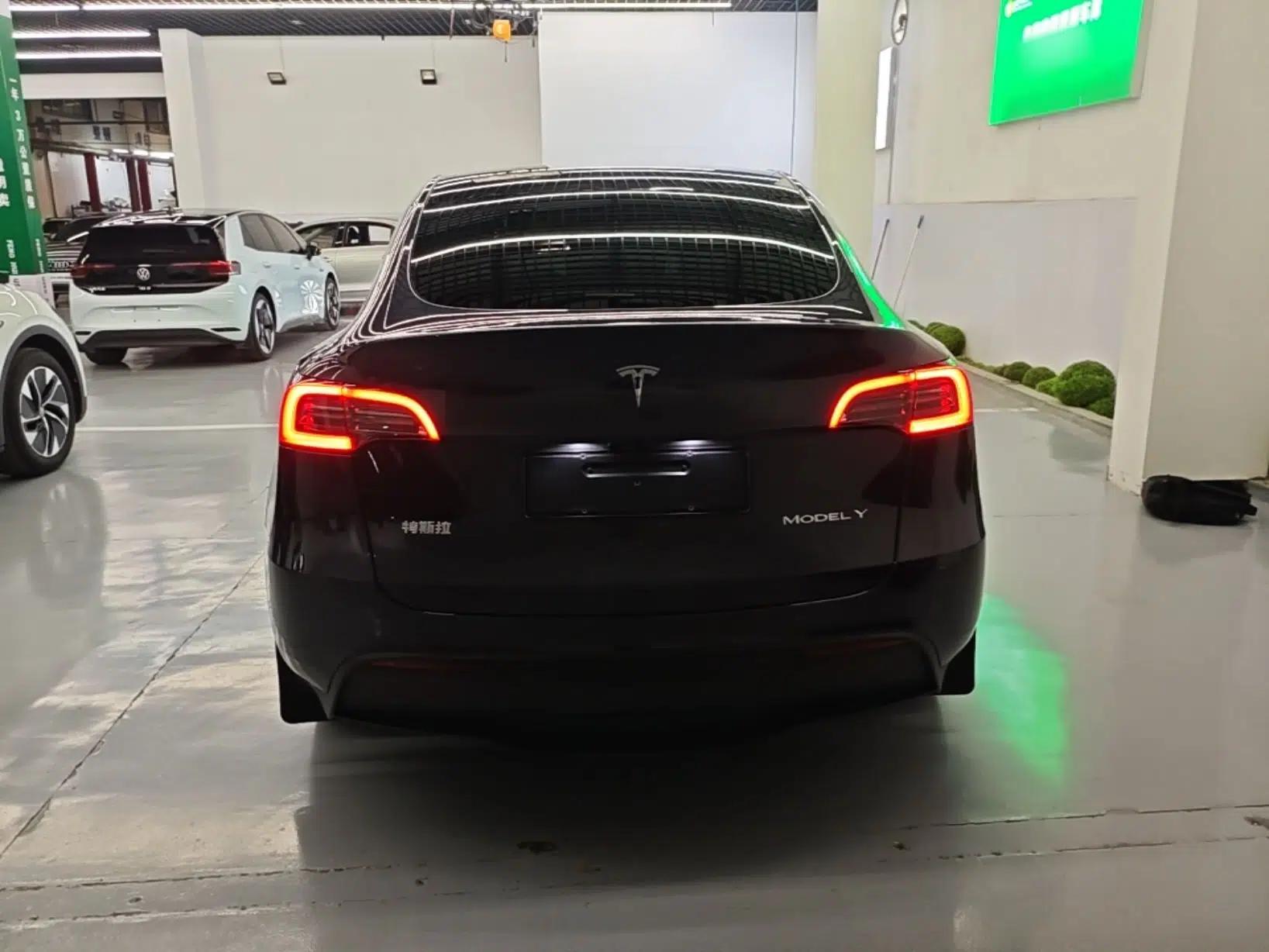 Tesla Model Y 2024 Rear-Wheel-Drive Version — миниатюра 5