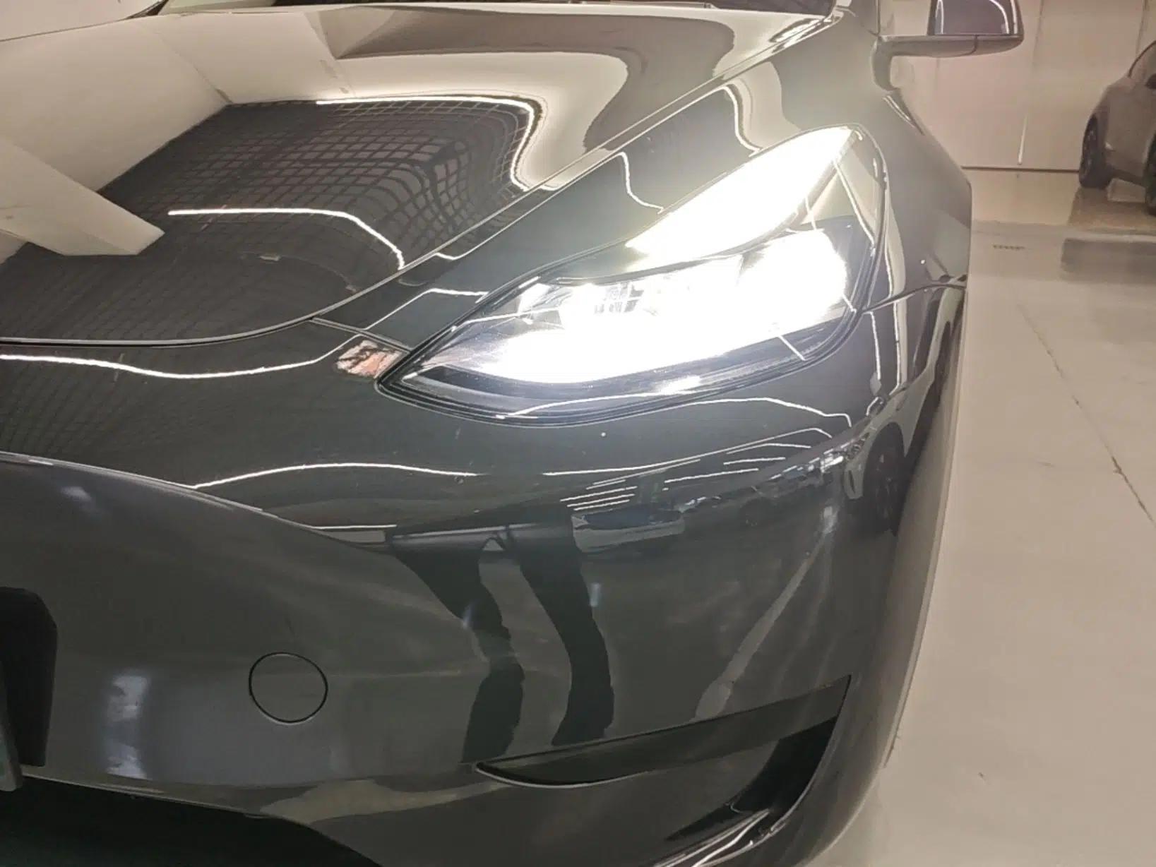 Tesla Model Y 2024 Rear-Wheel-Drive Version — миниатюра 8