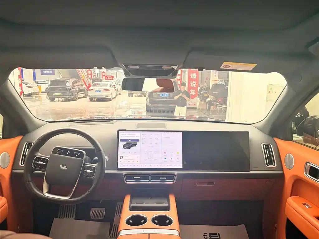 Li Auto L9 2023 Pro — миниатюра 7