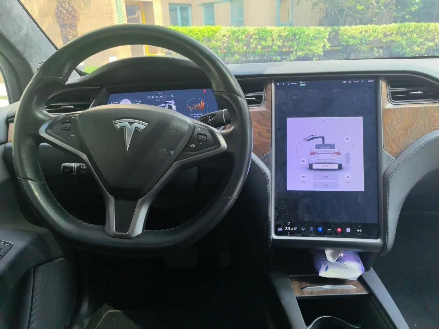 Tesla Model X 2019 Long-Range Version — миниатюра 9