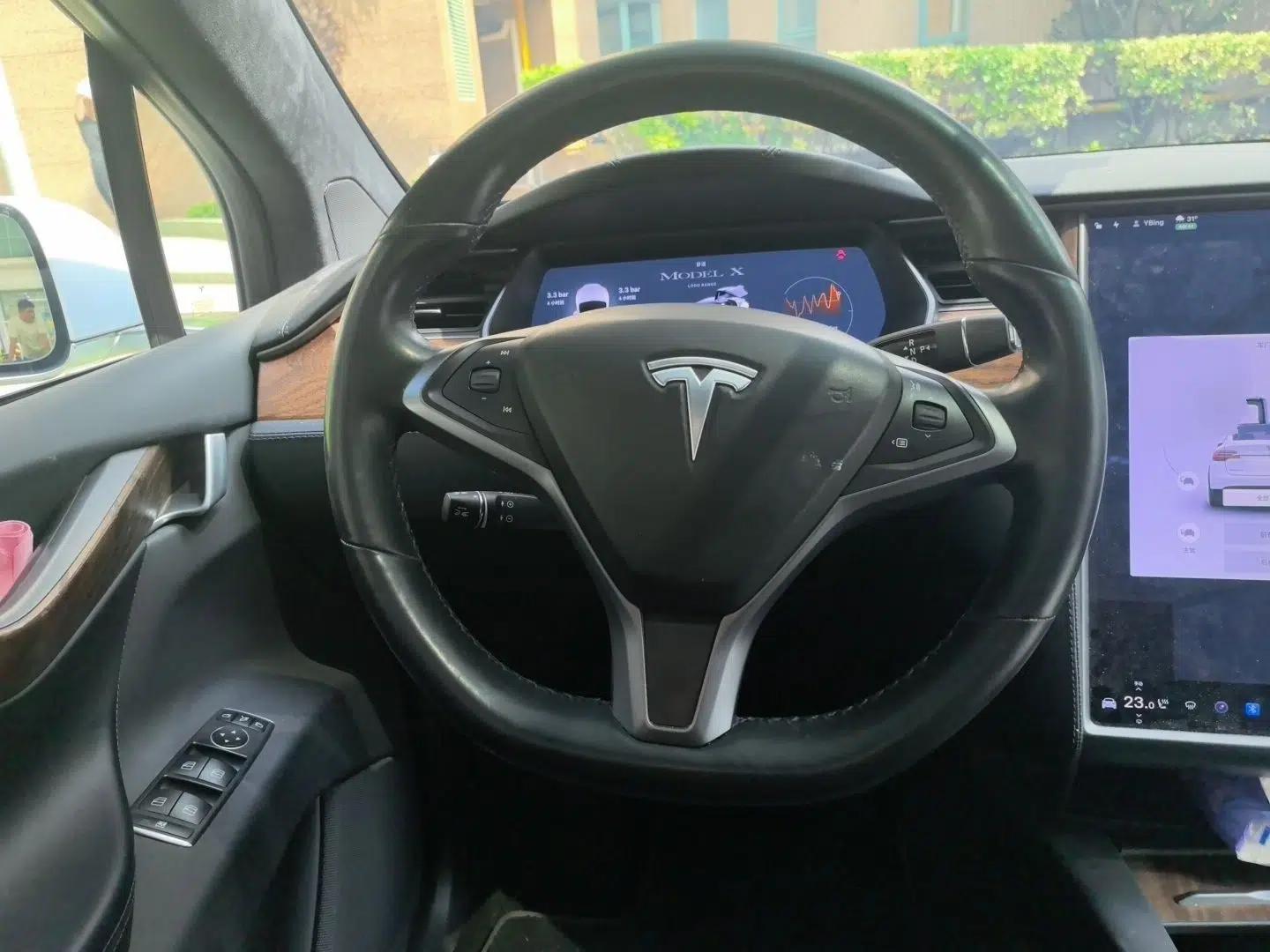 Tesla Model X 2019 Long-Range Version — миниатюра 10