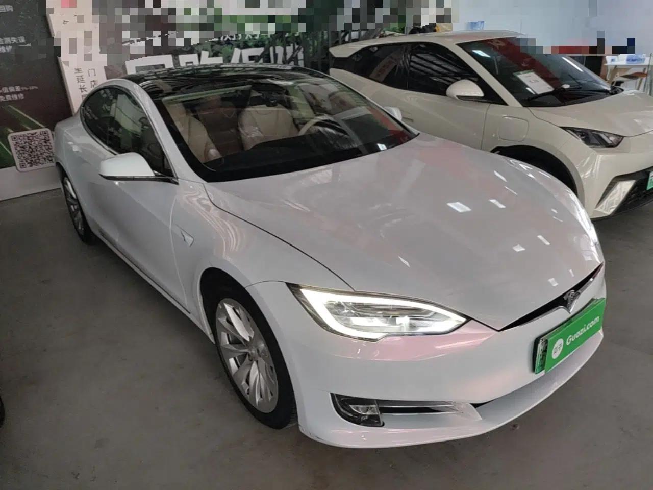 Tesla Model S 2017 S 75D Standard Range Edition — миниатюра 3